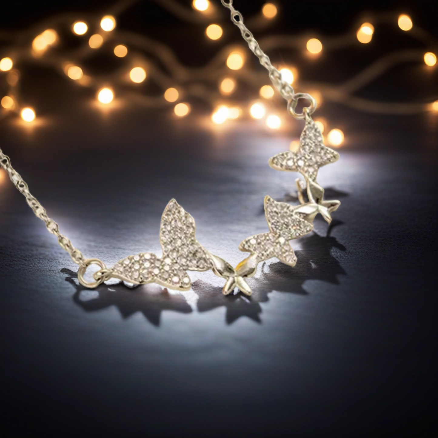 Collier : L'envolée des Papillons Or Blanc